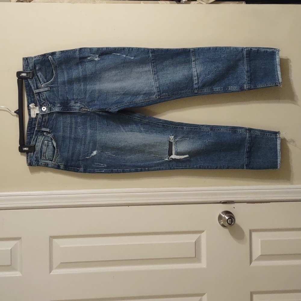 L.O.G.G distressed jeans